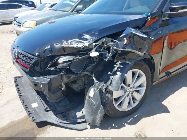 3VWD67AJ5GM262648 Volkswagen Jetta 1.4t Se