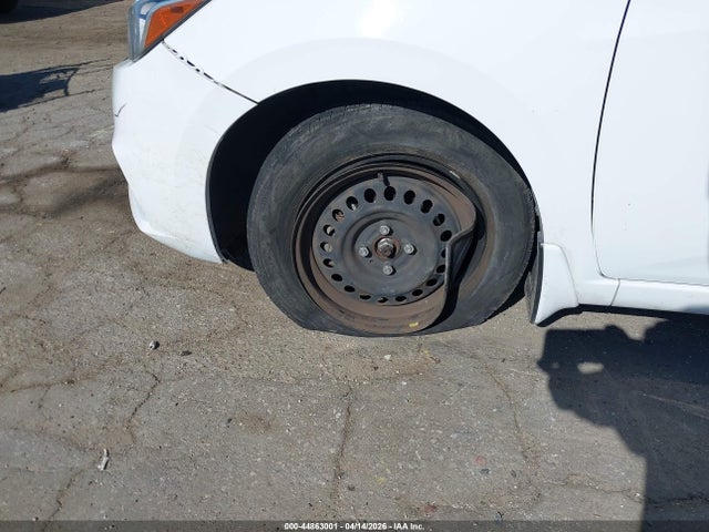 Aukcja sprzedaży 2020 Nissan Versa S 5-speed Manual Transmission, vin: 3N1CN8BVXLL847172, numer aukcji: 44863001