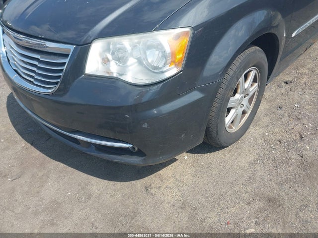 2011 Chrysler Town & Country Touring მანქანა იყიდება აუქციონზე, vin: 2A4RR5DG9BR785543, აუქციონის ნომერი: 44863021