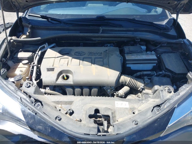 Toyota C-HR XLE 2021 JTNKHMBX3M1122110 Image 10