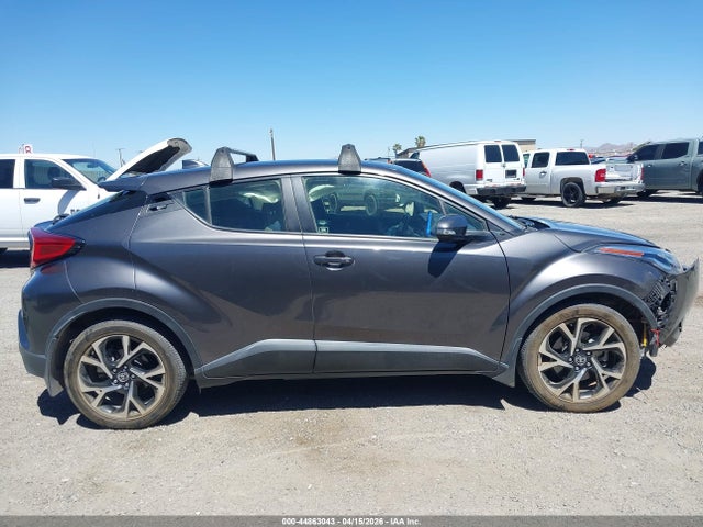 Toyota C-HR XLE 2021 JTNKHMBX3M1122110 Image 13
