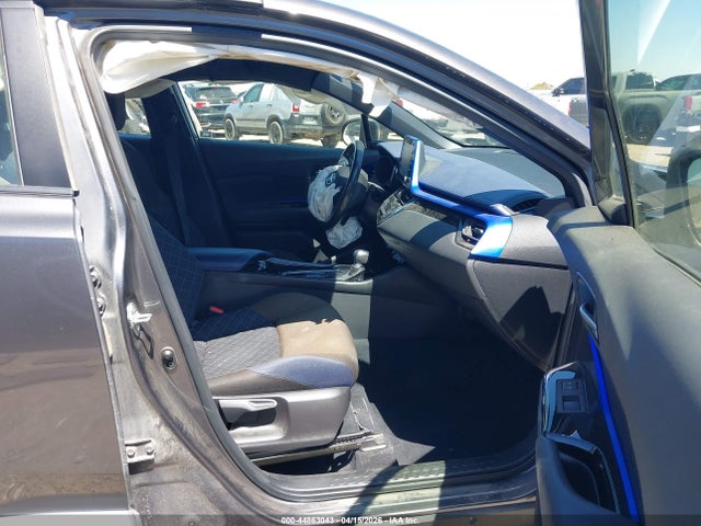 Toyota C-HR XLE 2021 JTNKHMBX3M1122110 Image 5