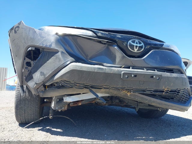 Toyota C-HR XLE 2021 JTNKHMBX3M1122110 Image 6