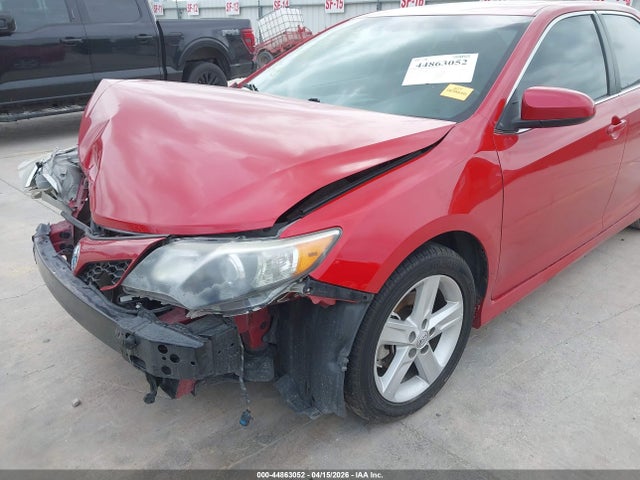 2014 Toyota Camry Se მანქანა იყიდება აუქციონზე, vin: 4T1BF1FK3EU791464, აუქციონის ნომერი: 44863052