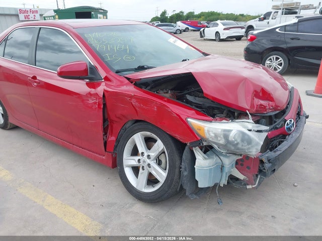 2014 Toyota Camry Se მანქანა იყიდება აუქციონზე, vin: 4T1BF1FK3EU791464, აუქციონის ნომერი: 44863052
