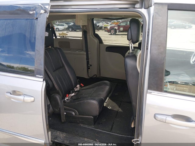 2C4RC1BG5ER217040 Chrysler Town &amp; Country Touring