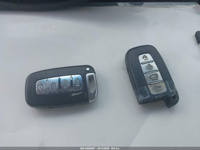 Hyundai Sonata Hybrid Limited 2014 KMHEC4A42EA116075 Image 11