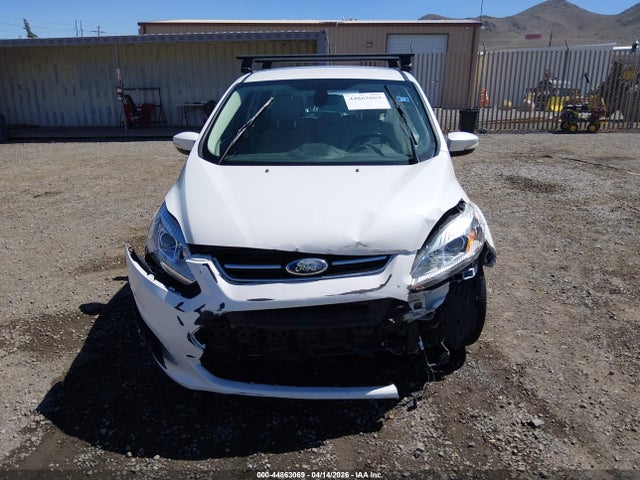 1FADP5DU8HL104338 Ford C-max Hybrid Titanium