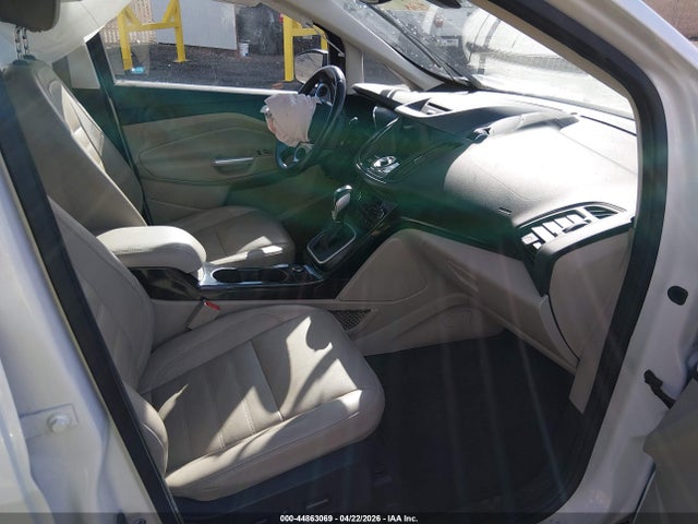 1FADP5DU8HL104338 Ford C-max Hybrid Titanium