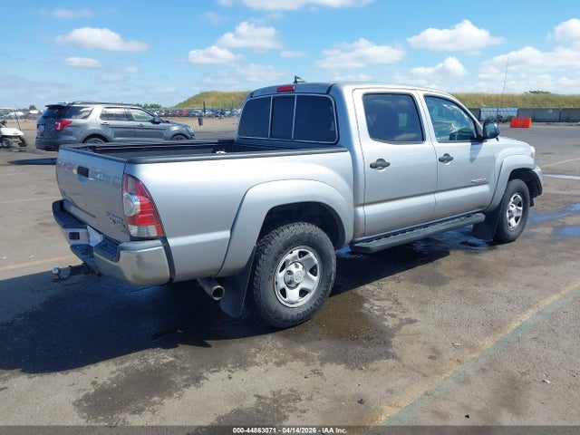 Toyota Tacoma Prerunner V6 2015 5TFJU4GN7FX077045 Image 4