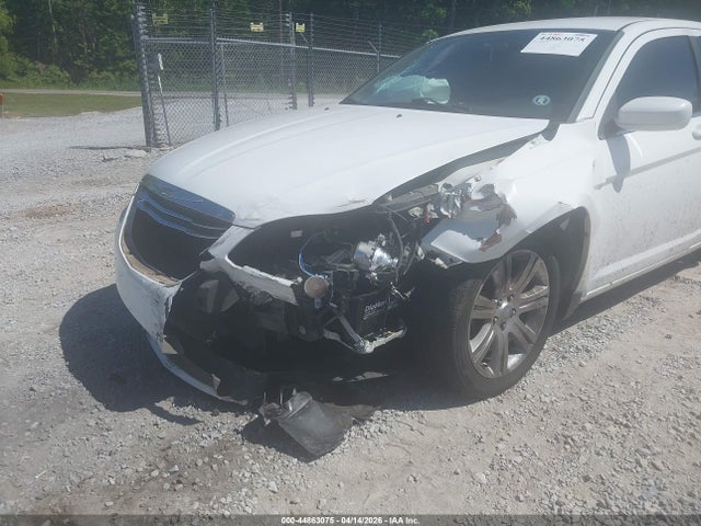 Aukcja sprzedaży 2012 Chrysler 200 Lx, vin: 1C3CCBAB0CN295385, numer aukcji: 44863075