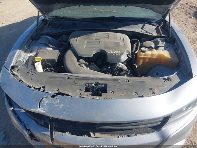 44863080 :رقم المزاد ، 2C3CDXHG0FH805548 vin ، 2015 Dodge Charger Sxt مزاد بيع