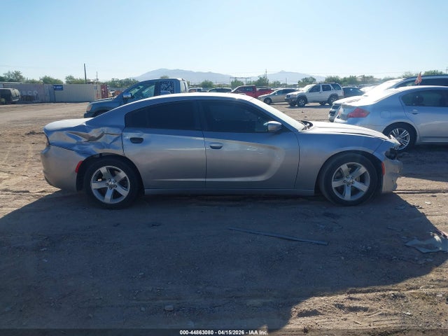 44863080 :رقم المزاد ، 2C3CDXHG0FH805548 vin ، 2015 Dodge Charger Sxt مزاد بيع