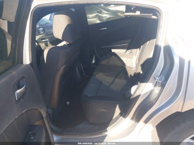 44863080 :رقم المزاد ، 2C3CDXHG0FH805548 vin ، 2015 Dodge Charger Sxt مزاد بيع