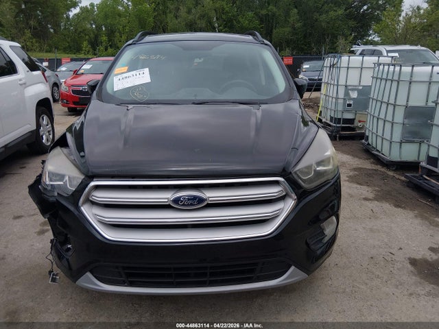 Продажа на аукционе авто 2017 Ford Escape Se, vin: 1FMCU0GD9HUE70005, номер лота: 44863114