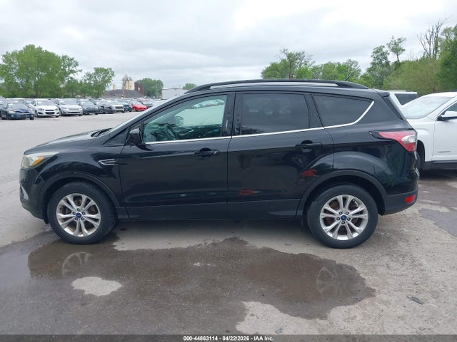 Продажа на аукционе авто 2017 Ford Escape Se, vin: 1FMCU0GD9HUE70005, номер лота: 44863114