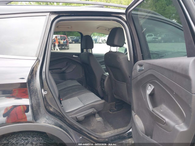 Продажа на аукционе авто 2017 Ford Escape Se, vin: 1FMCU0GD9HUE70005, номер лота: 44863114