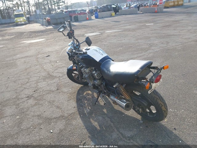 44863126 :رقم المزاد ، JH2RC3808NM104490 vin ، 1992 Honda Cb750 مزاد بيع