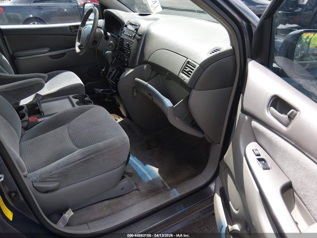 Продажа на аукционе авто 2007 Toyota Sienna Ce, vin: 5TDZK23C67S005018, номер лота: 44863156