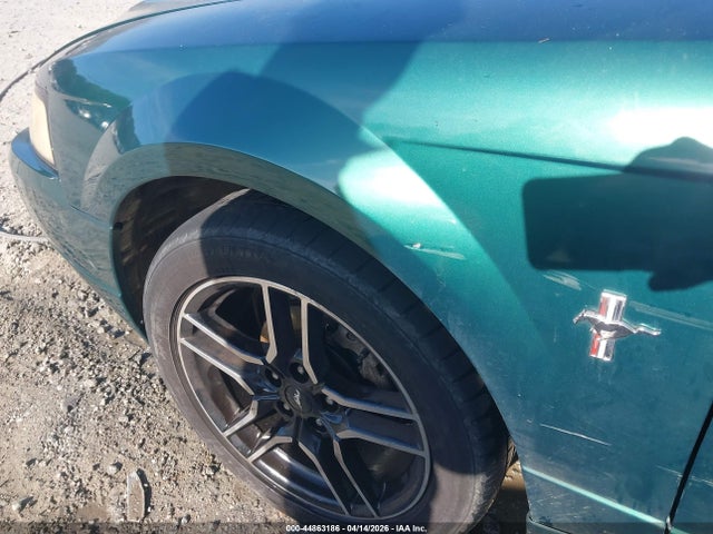 2000 Ford Mustang მანქანა იყიდება აუქციონზე, vin: 1FAFP4044YF195163, აუქციონის ნომერი: 44863186