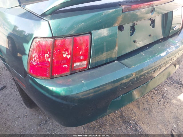 2000 Ford Mustang მანქანა იყიდება აუქციონზე, vin: 1FAFP4044YF195163, აუქციონის ნომერი: 44863186
