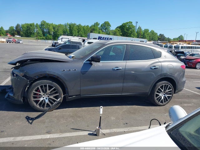 Продаж на аукціоні авто 2017 Maserati Levante S, vin: ZN661YUA6HX243788, номер лоту: 44863209
