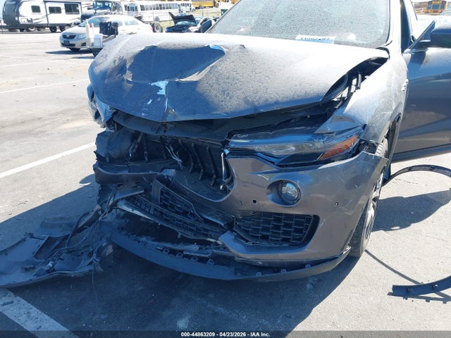 Продаж на аукціоні авто 2017 Maserati Levante S, vin: ZN661YUA6HX243788, номер лоту: 44863209
