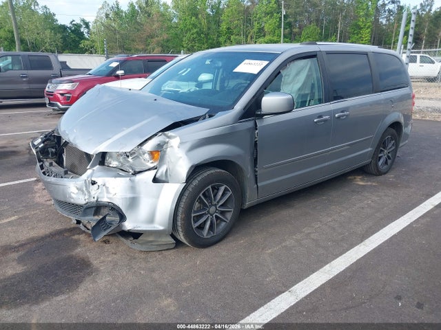 Продажа на аукционе авто 2017 Dodge Grand Caravan Sxt, vin: 2C4RDGCGXHR685879, номер лота: 44863222