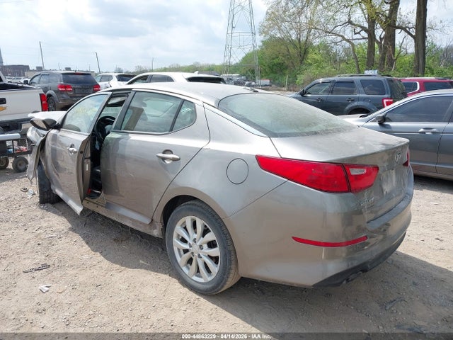 2015 Kia Optima Lx მანქანა იყიდება აუქციონზე, vin: 5XXGM4A71FG477257, აუქციონის ნომერი: 44863229