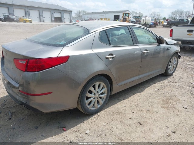 2015 Kia Optima Lx მანქანა იყიდება აუქციონზე, vin: 5XXGM4A71FG477257, აუქციონის ნომერი: 44863229