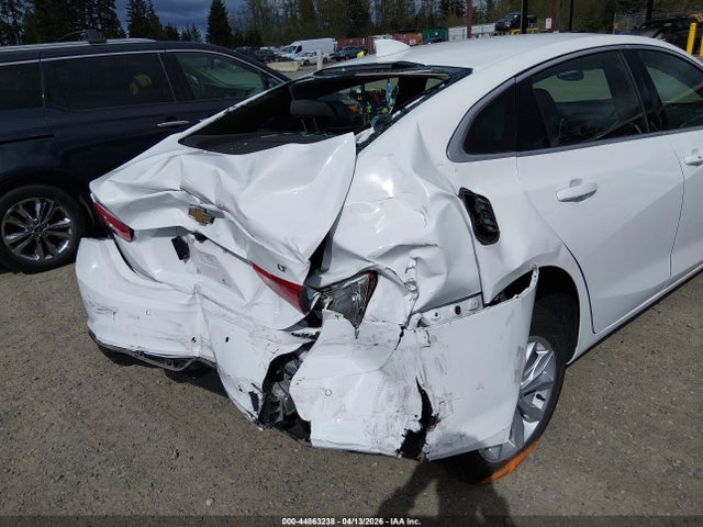 1G1ZD5ST8SF157221 Chevrolet Malibu Fwd 1lt