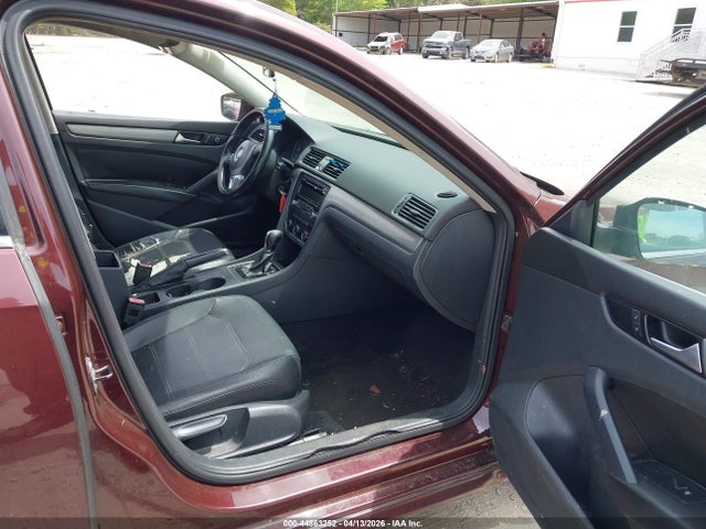 Продаж на аукціоні авто 2014 Volkswagen Passat 1.8t Wolfsburg Edition, vin: 1VWAS7A3XEC052495, номер лоту: 44863252