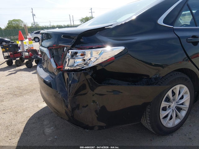 4T1BF1FK8HU405710 Toyota CAMRY LE