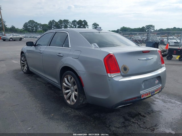 Продаж на аукціоні авто 2018 Chrysler 300 Touring L, vin: 2C3CCAAGXJH249560, номер лоту: 44863269