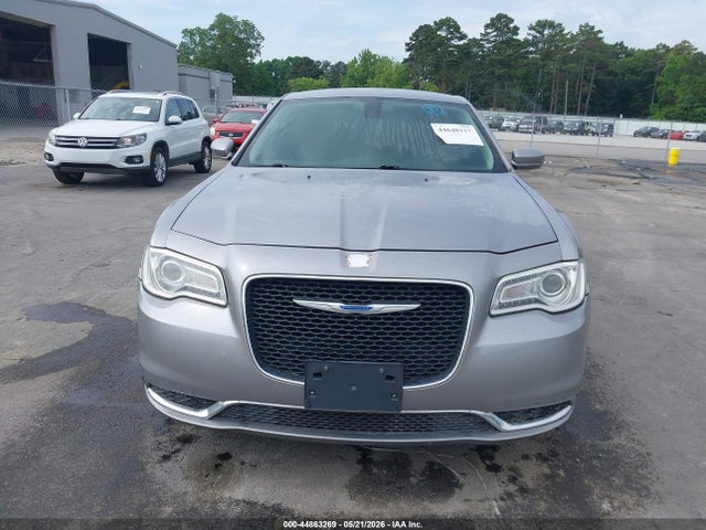 Продаж на аукціоні авто 2018 Chrysler 300 Touring L, vin: 2C3CCAAGXJH249560, номер лоту: 44863269