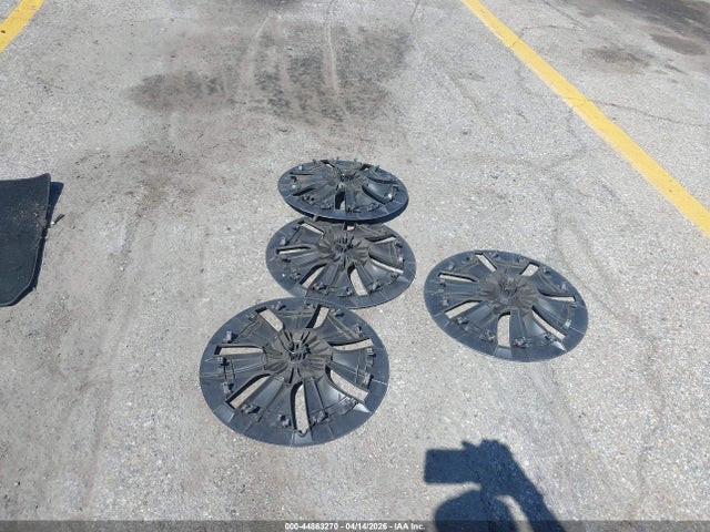 Продаж на аукціоні авто 2024 Tesla Model Y Long Range Dual Motor All-wheel Drive, vin: 7SAYGAEE8RF034696, номер лоту: 44863270