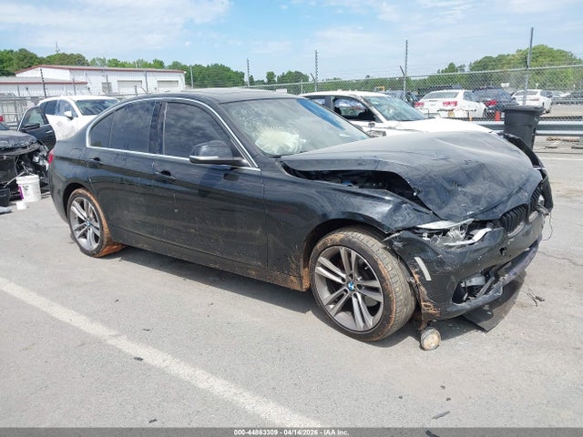 44863309 :رقم المزاد ، WBA8B9G50HNU49970 vin ، 2017 Bmw 330i مزاد بيع