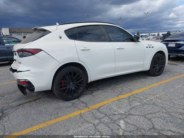 Продаж на аукціоні авто 2022 Maserati Levante Modena, vin: ZN661YUM2NX391751, номер лоту: 44863332