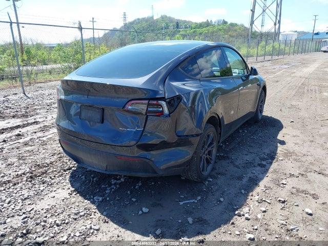 Продаж на аукціоні авто 2024 Tesla Model Y Long Range Dual Motor All-wheel Drive, vin: 7SAYGDEE2RF195076, номер лоту: 44863333