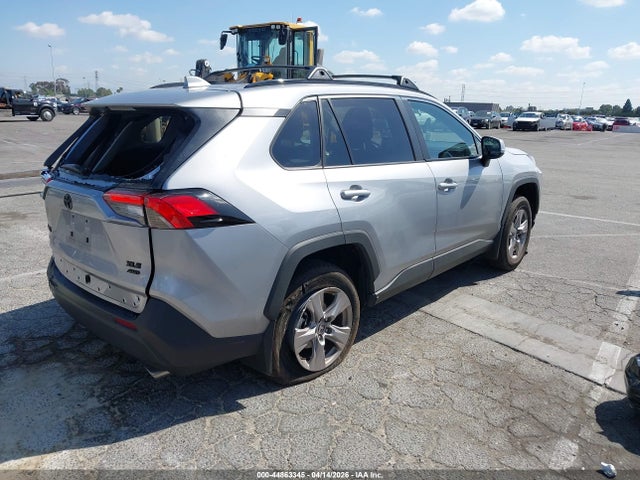 Toyota Rav4 Xle 2025 2T3P1RFV0SC519133 Image 4