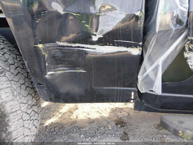 2026 Chevrolet Silverado 1500 4wd  Short Bed Rst მანქანა იყიდება აუქციონზე, vin: 1GCUKEED8TZ165766, აუქციონის ნომერი: 44863347