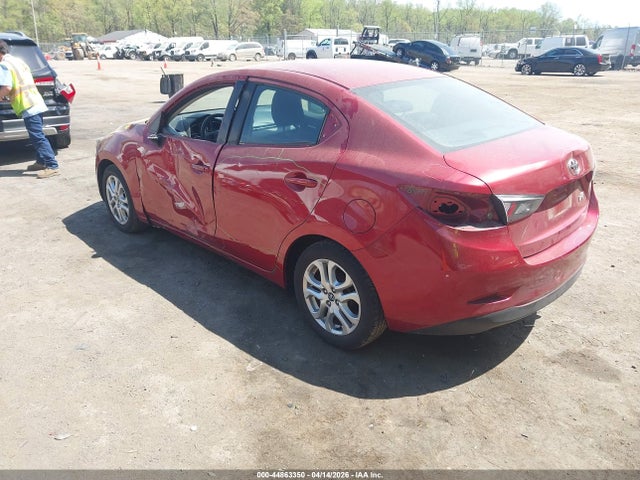 Продажа на аукционе авто 2017 Toyota Yaris Ia, vin: 3MYDLBYV0HY177901, номер лота: 44863350