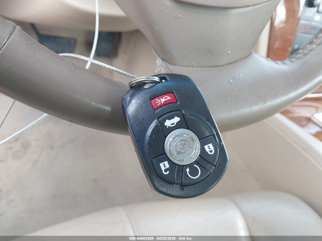 44863368 :رقم المزاد ، 1G6DC67A450196321 vin ، 2005 Cadillac Sts V8 مزاد بيع
