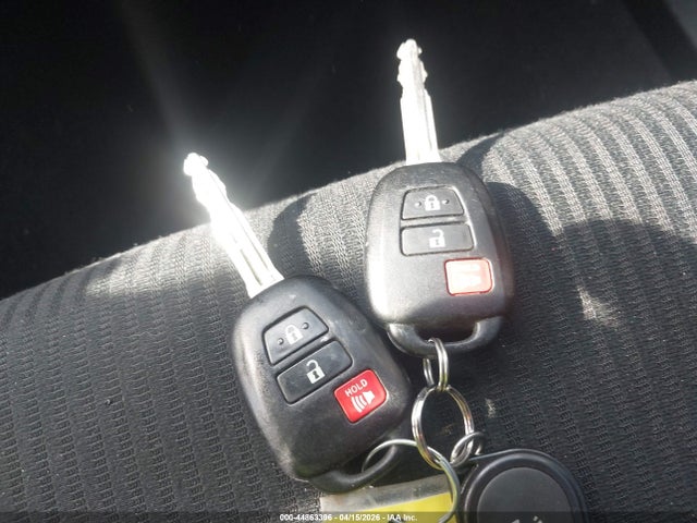 2018 Toyota Rav4 Le მანქანა იყიდება აუქციონზე, vin: 2T3BFREV0JW830281, აუქციონის ნომერი: 44863396