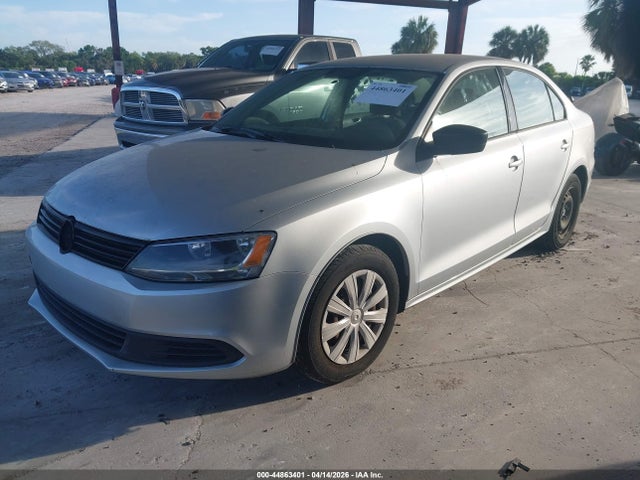 Продаж на аукціоні авто 2012 Volkswagen Jetta 2.0l S, vin: 3VW2K7AJ8CM467085, номер лоту: 44863401