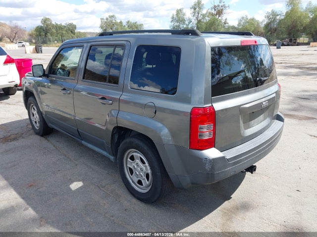 2012 JEEP PATRIOT 1C4NJPBB6CD542355 Photo 2