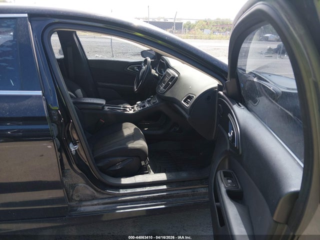 44863410 :رقم المزاد ، 1C3CCCAB2GN102844 vin ، 2016 Chrysler 200 Limited مزاد بيع