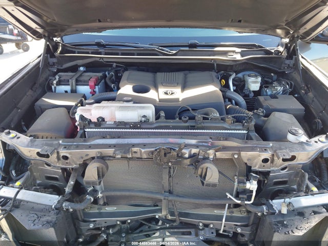 2024 Toyota Tundra Limited მანქანა იყიდება აუქციონზე, vin: 5TFJA5DB2RX205415, აუქციონის ნომერი: 44863446