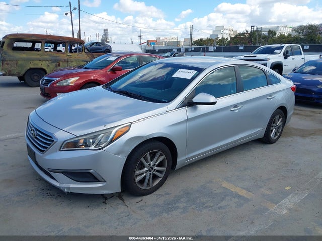 2016 HYUNDAI SONATA 5NPE24AF8GH346028 Photo 1