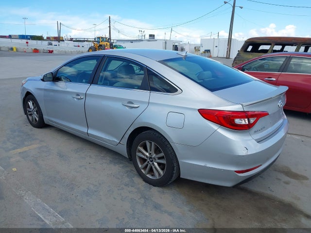 2016 HYUNDAI SONATA 5NPE24AF8GH346028 Photo 2